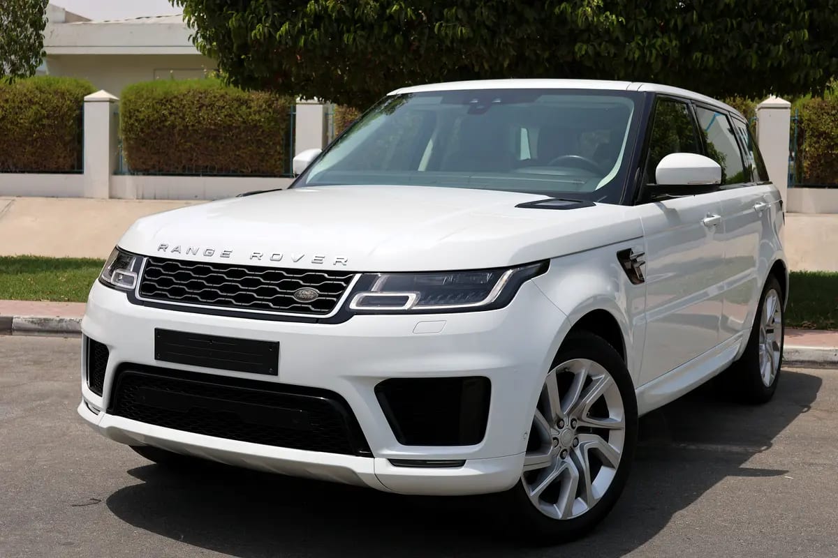 Land Rover Range Rover Sport HSE 2019 -117000km -GCC Specs - Image 1