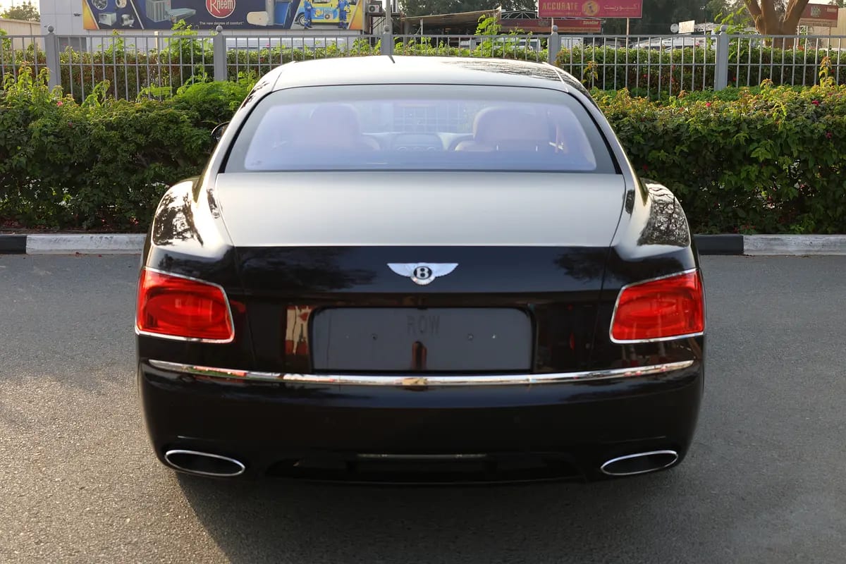 Bentley Flying Spur W12 2014 GCC Specs-71000km-EXCELLENT CONDITION - Thumbnail 7