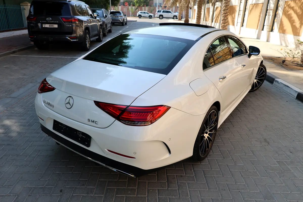 Mercedes-Benz CLS350-2019-103000KM-GCC SPECS-EXCELLENT CONDITION-ACCIDENT FREE -FULL OPTION - Thumbnail 3