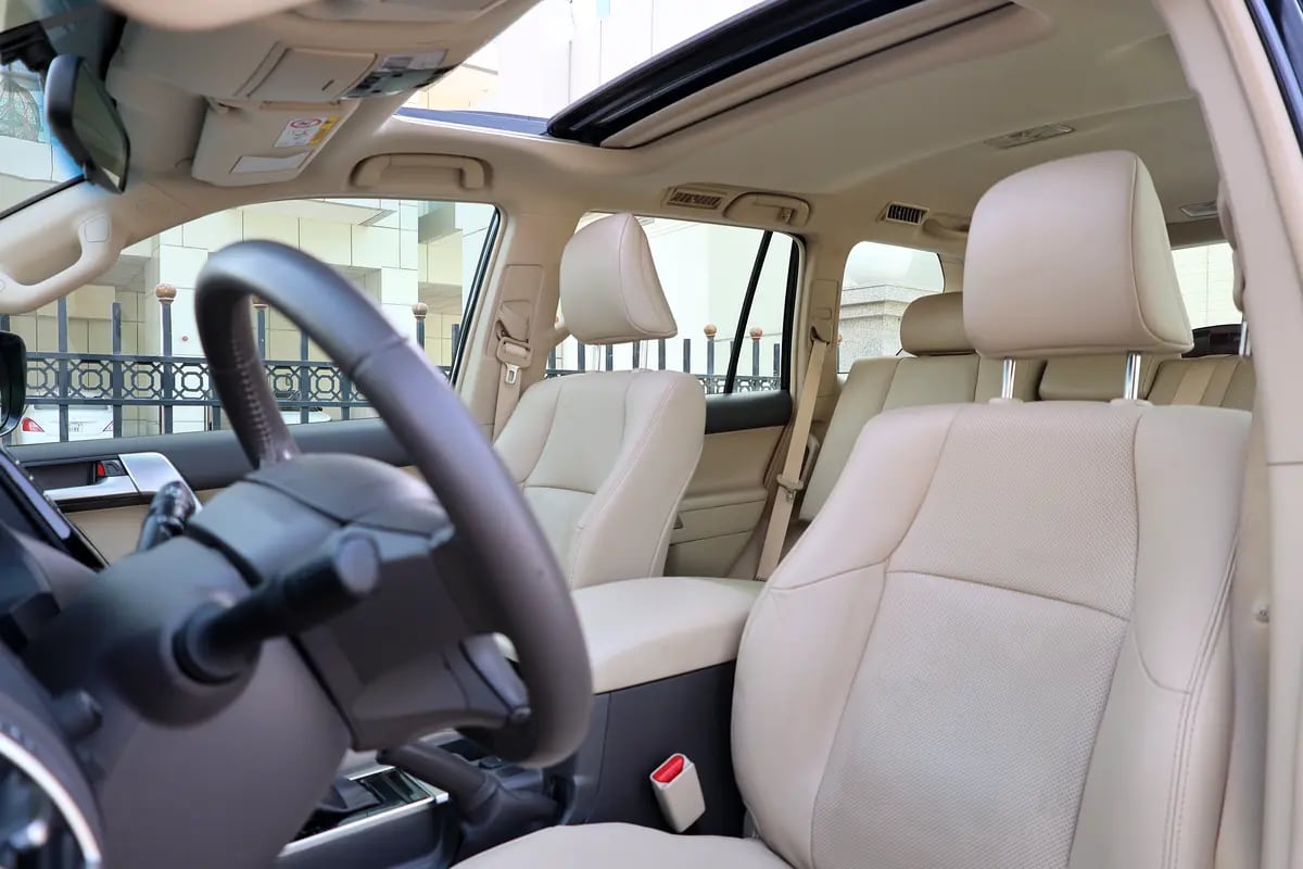 TOYOTA PRADO-ADVENTURE -2021-75000KM-GCC SPECS-EXCELLENT CONDITION - Thumbnail 10