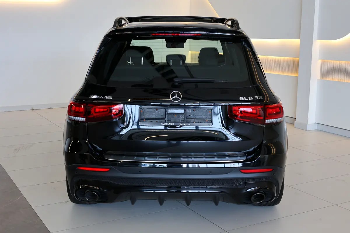 2023 Mercedes-Benz GLB 35 AMG - 3500KM-GCC Specs -Under warranty  service- Pristine Condition - Thumbnail 6
