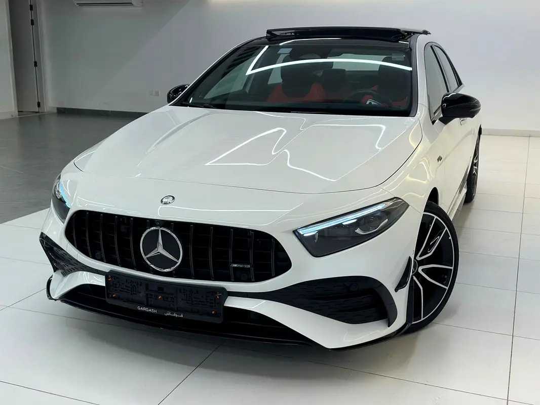 MERCEDES-BENZ A35-( AMG ENGINE) 5000KM-only 2024-UNDER WARRANTY  SERVICE-contract till 105000KM - Thumbnail 2