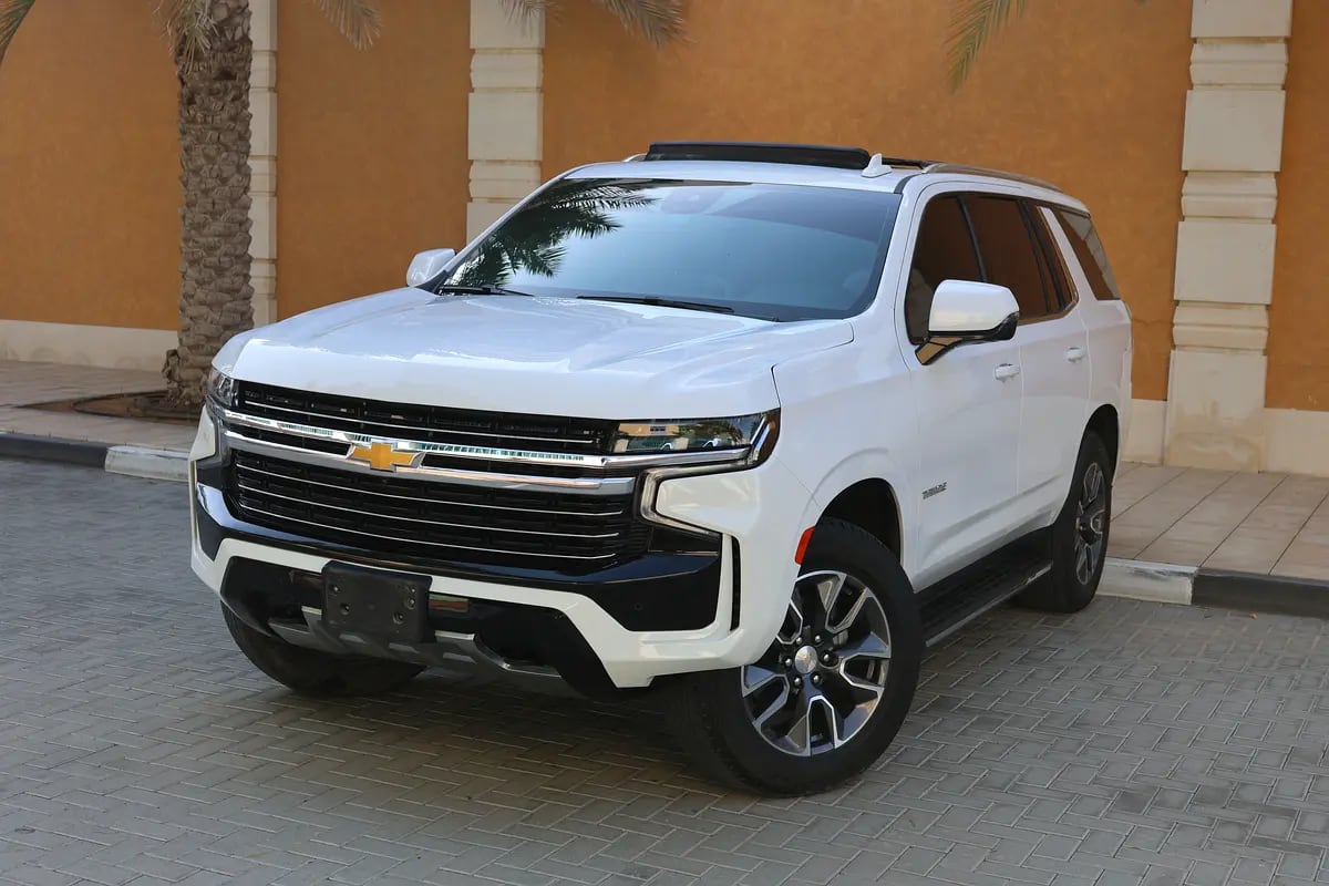 CHEVROLET TAHOE LT 4WD 5.3L V8 - GCC SPECS - UNDER WARRANTY / SERVICE 21-10-2027 - ACCIDENT FREE - - Image 1
