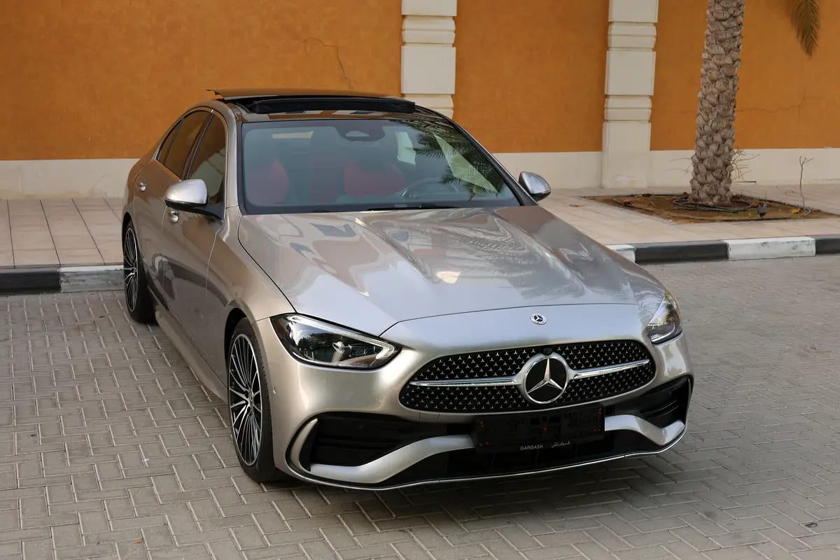 Mercedes C200 -Premium Plus 2024-12,000KM-GCC SPECS-UNDER WARRANTY-SERVICE CONTRACT - Thumbnail 6