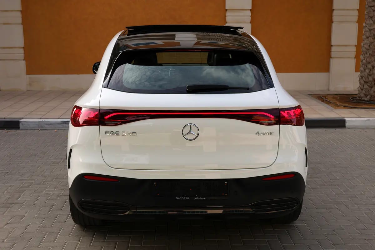 Mercedes-Benz EQE 350 4MATIC 2024 -500km- GCC Specs - Pristine Condition - Thumbnail 9