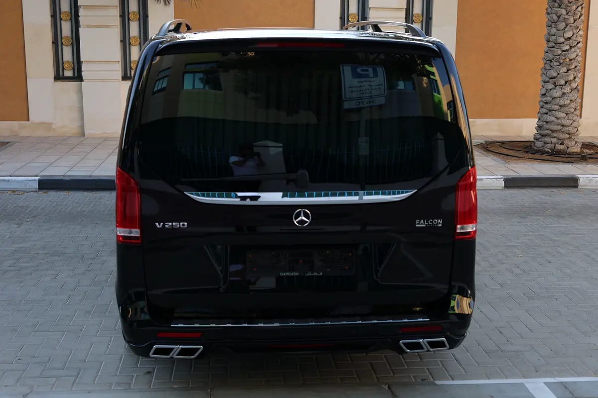 Mercedes-Benz V-Class V 250 2024 - GCC Specs - Brand New - Thumbnail 9
