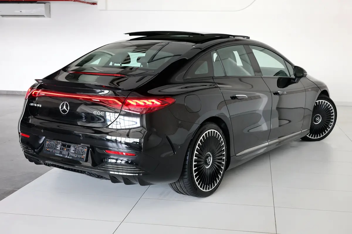 2024 Mercedes-Benz EQE 53 AMG 4MATIC+ -500KM- GCC Specs- Brand New-Under Warranty &amp; service - Thumbnail 3