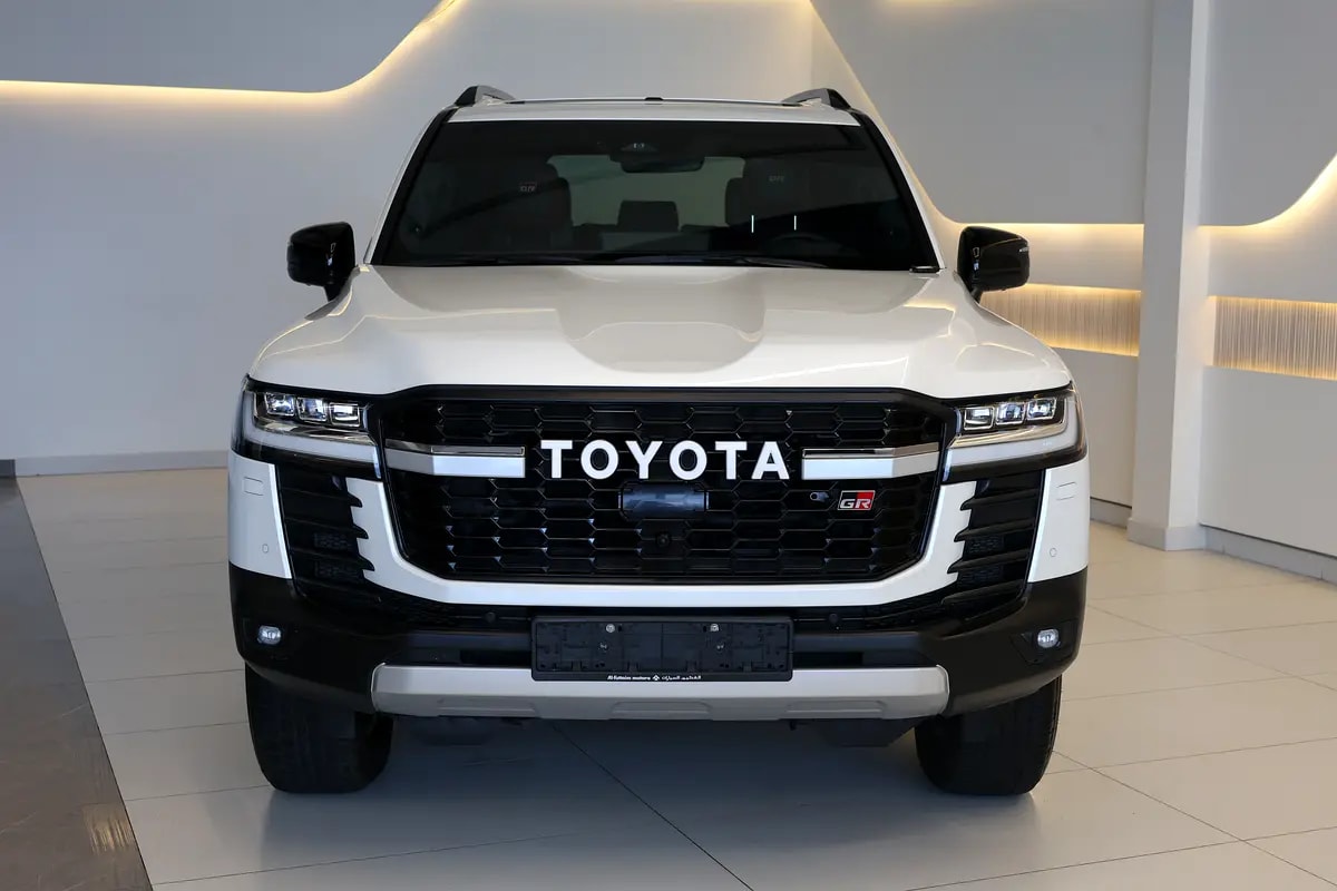 TOYOTA LAND CRUISER GR SPORT 409 TT - 5 YEARS UNDER WARRANTY - GCC SPECS - ACCIDENT FREE - - Thumbnail 7