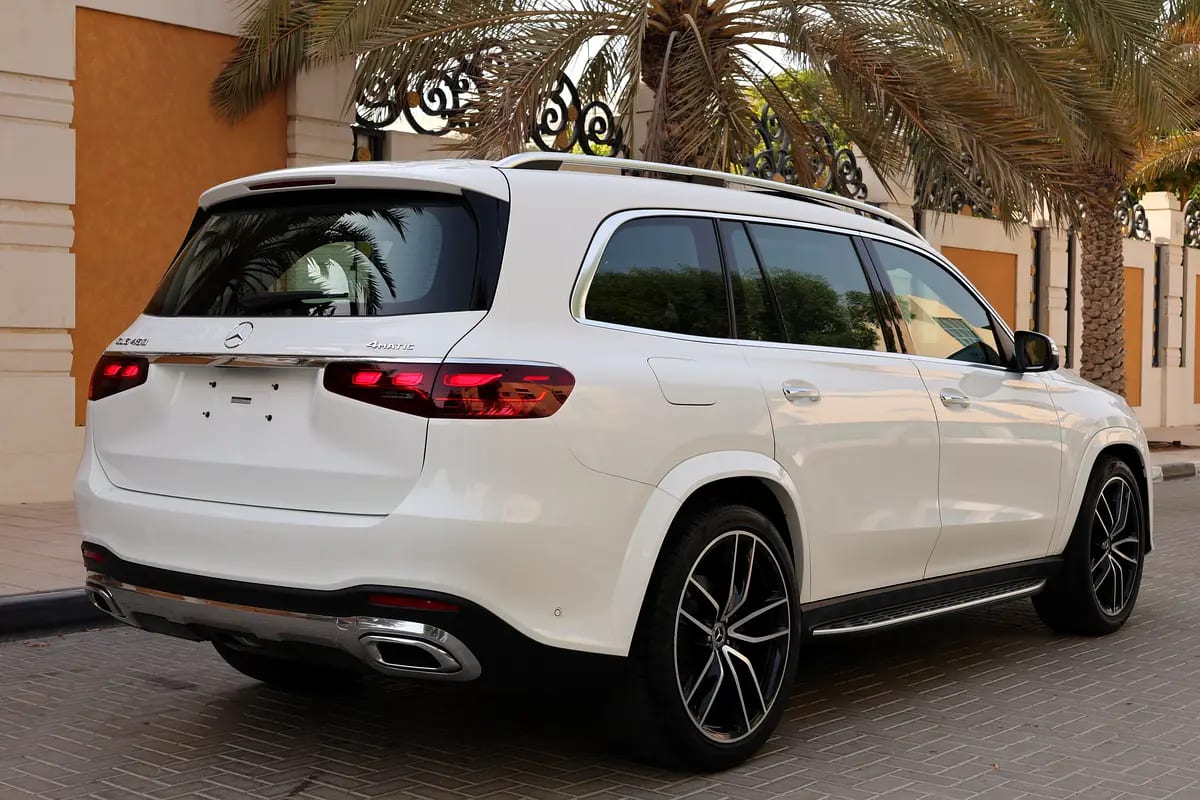 MERCEDES-BENZ GLS 450-NIGHT PACKEG 14000KM ONLY 5 YEAR WARRANTYSERVICE CONTRACT GARGASH-GCC SPE - Thumbnail 8