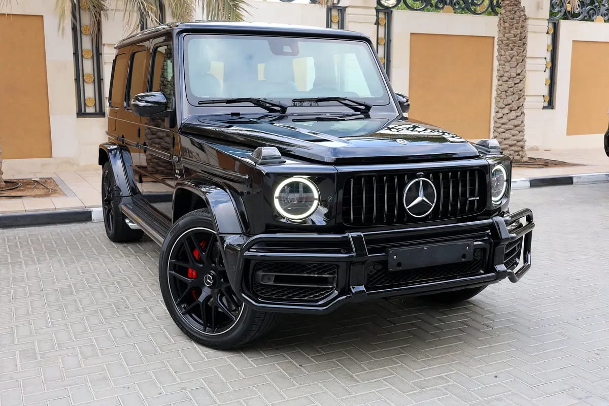 MERCEDES BENZ G63 AMG ( NIGHT PACKAGE )-110000KM-2021-GCC SPECS-UNDER WARRANTY - Thumbnail 2