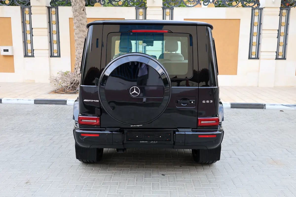 MERCEDES BENZ G63 AMG ( NIGHT PACKAGE )-110000KM-2021-GCC SPECS-UNDER WARRANTY - Thumbnail 6