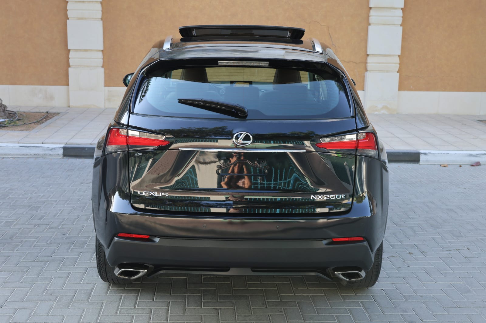 Lexus NX-Series-NX200t-2017-137000KM-GCC SPECS-EXCELLENT CONDITION - Thumbnail 5