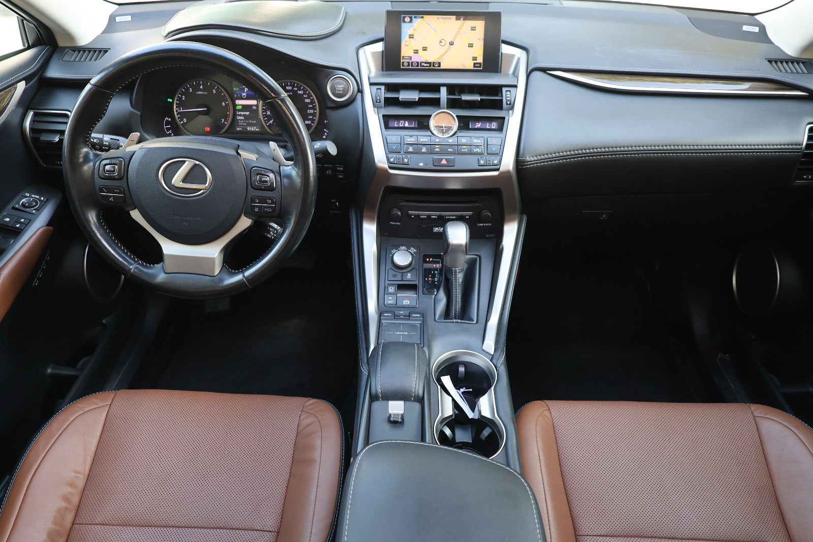 Lexus NX-Series-NX200t-2017-137000KM-GCC SPECS-EXCELLENT CONDITION - Thumbnail 11
