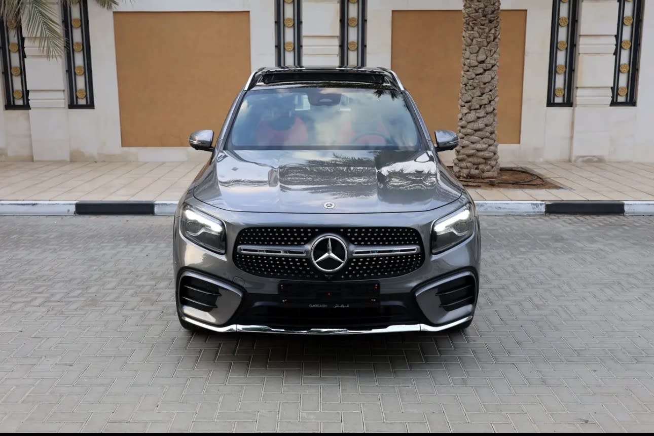 Mercedes-Benz GLB 250-4 Matic AMG -Under warranty &service  - Thumbnail 3