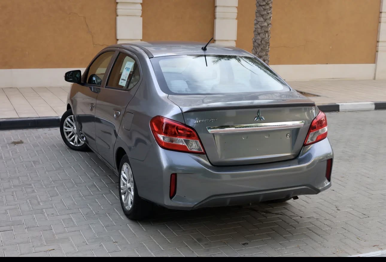 Mitsubishi Attrage -GLx-2022-83000KM-GCC Specs - Thumbnail 2