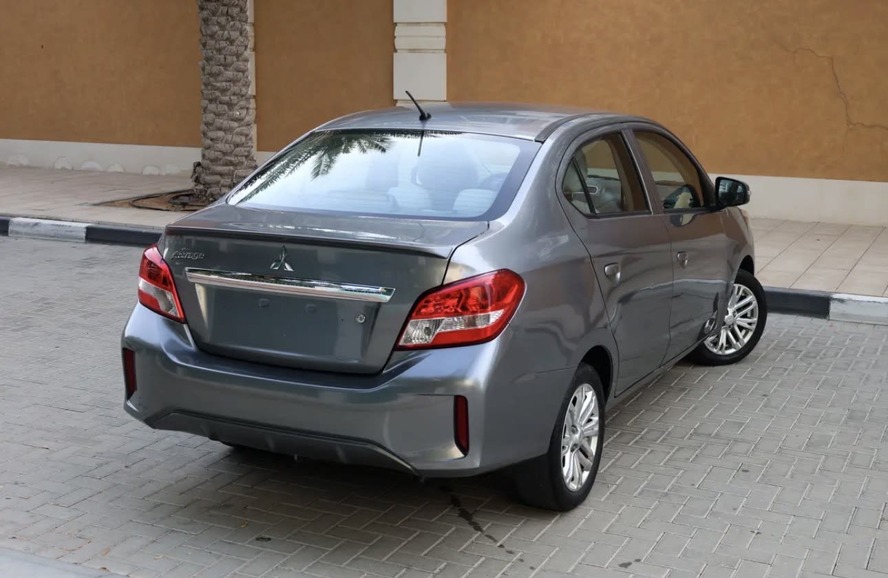 Mitsubishi Attrage -GLx-2022-83000KM-GCC Specs - Thumbnail 4