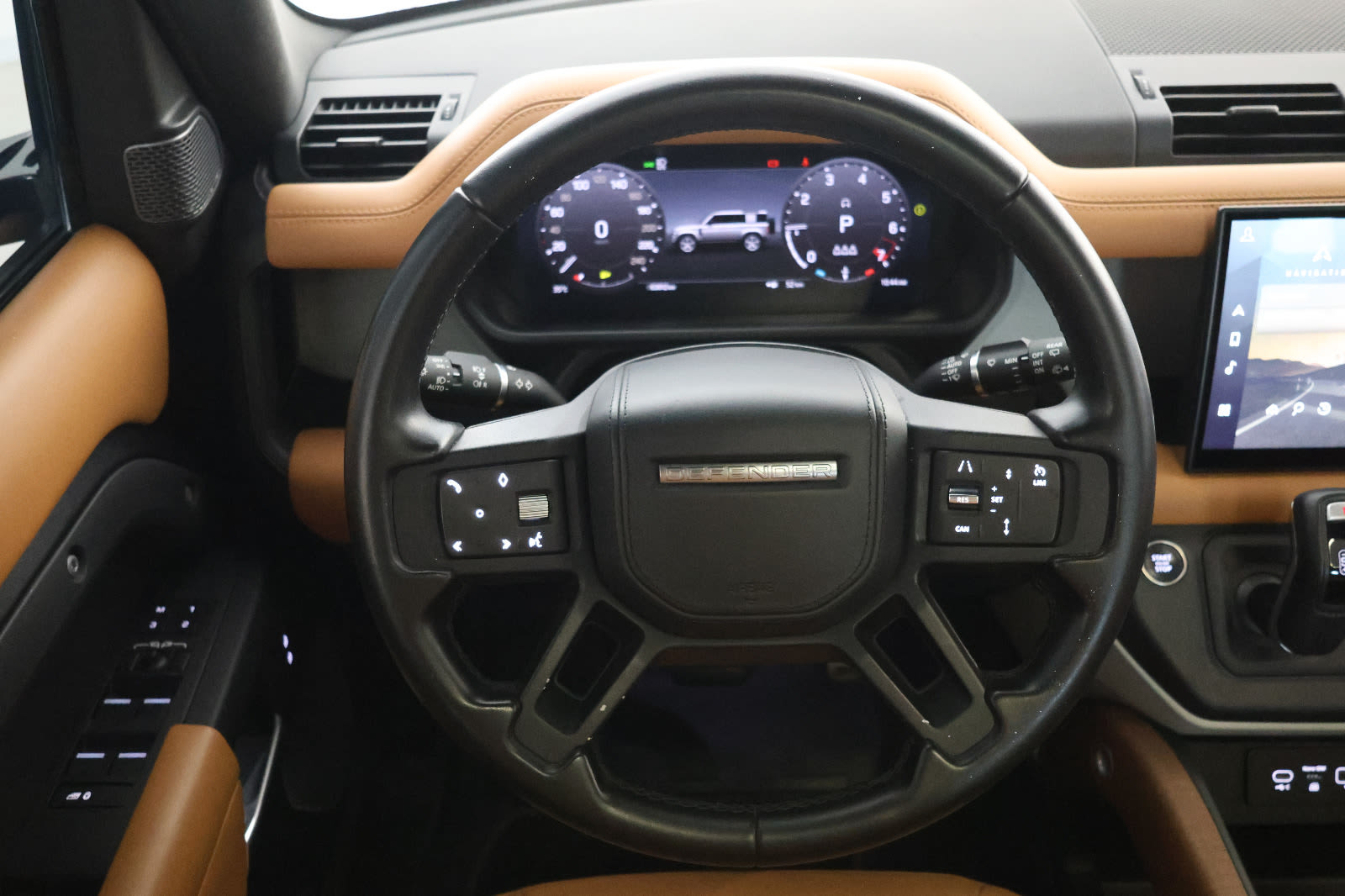 2023 Land Rover Defender 110 S. - GCC spec - 63000KM-Excellent condition. - Thumbnail 12