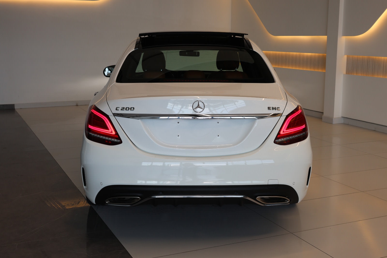 Mercedes-Benz C-Class C200 2020 | GCC Specs | Pristine Condition - Thumbnail 6