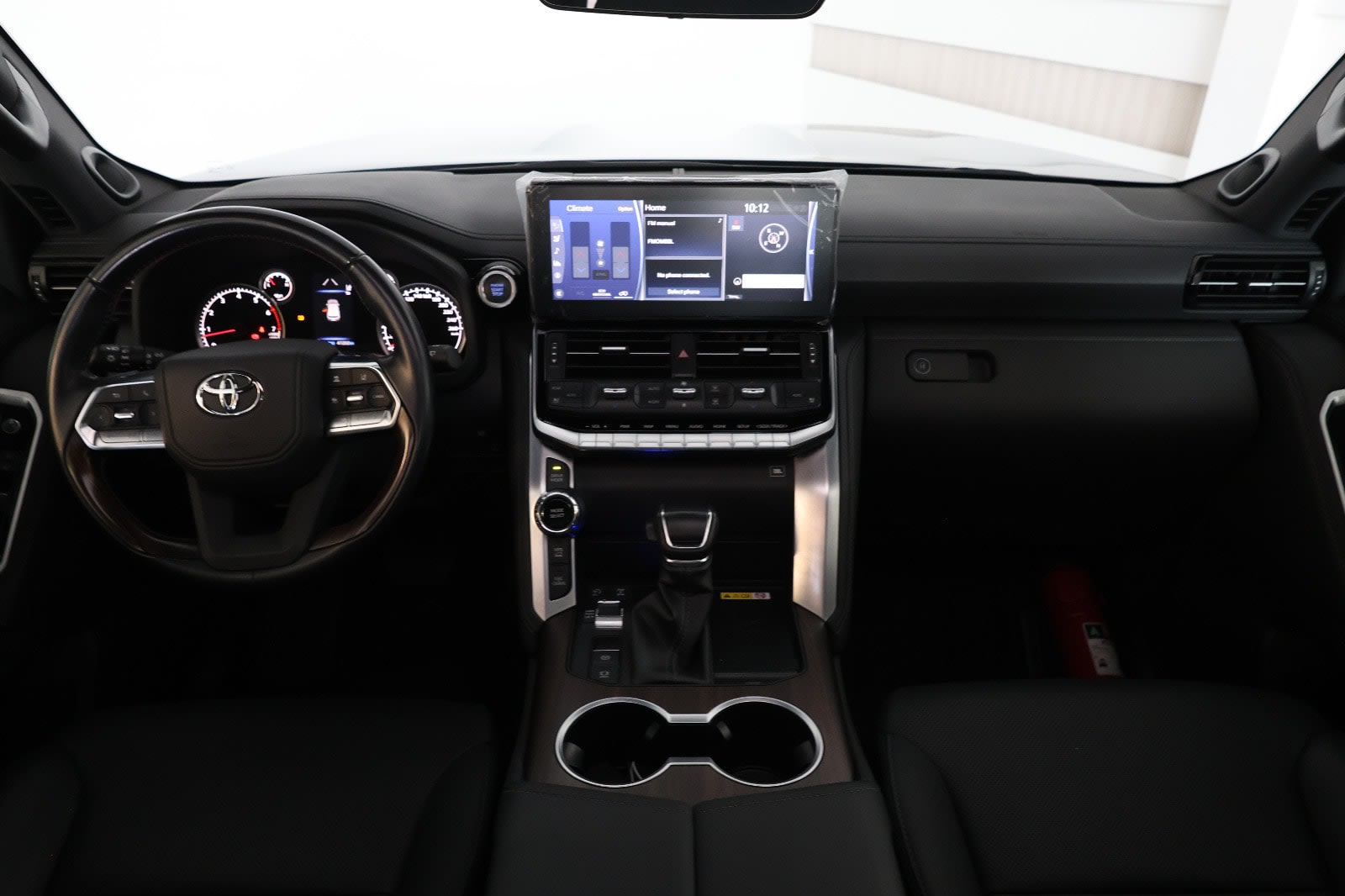 Toyota Land Cruiser 2023 GXR - GCC Specs - Low Mileage 47000km-Excellent condition - Thumbnail 10
