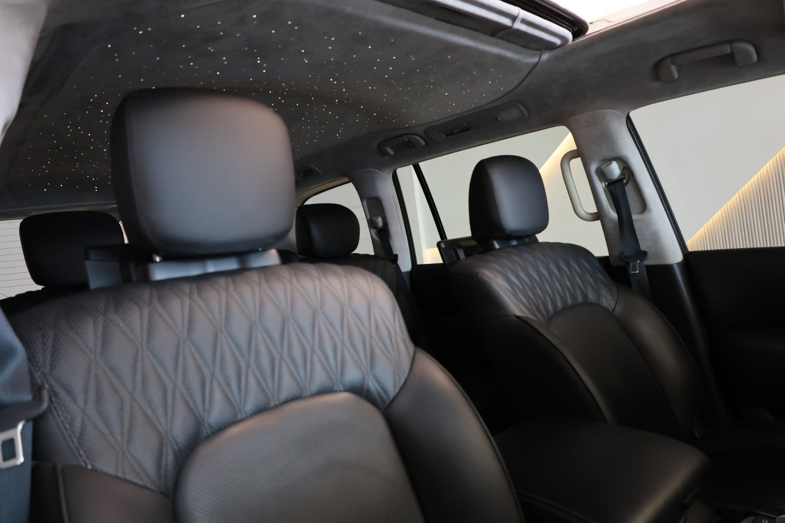 Nissan Patrol LE Platinum City 2024 GCC Specs-44000km-Under warranty & service-Pristine condition - Thumbnail 16