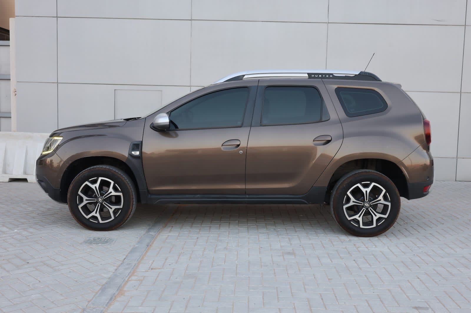 Renault Duster LE 2020 GCC Specs - Fully Loaded SUV-112000KM-EXCELLENT CONDITION - Thumbnail 5