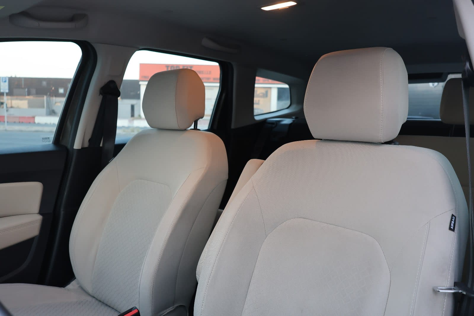 Renault Duster LE 2020 GCC Specs - Fully Loaded SUV-112000KM-EXCELLENT CONDITION - Thumbnail 13