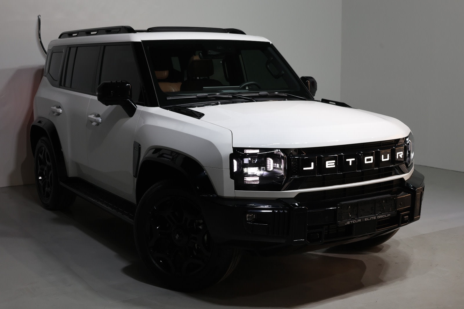 Jetour T2 Luxury Plus 2025 GCC Specs-19000km-Under warranty-Pristine condition - Image 1