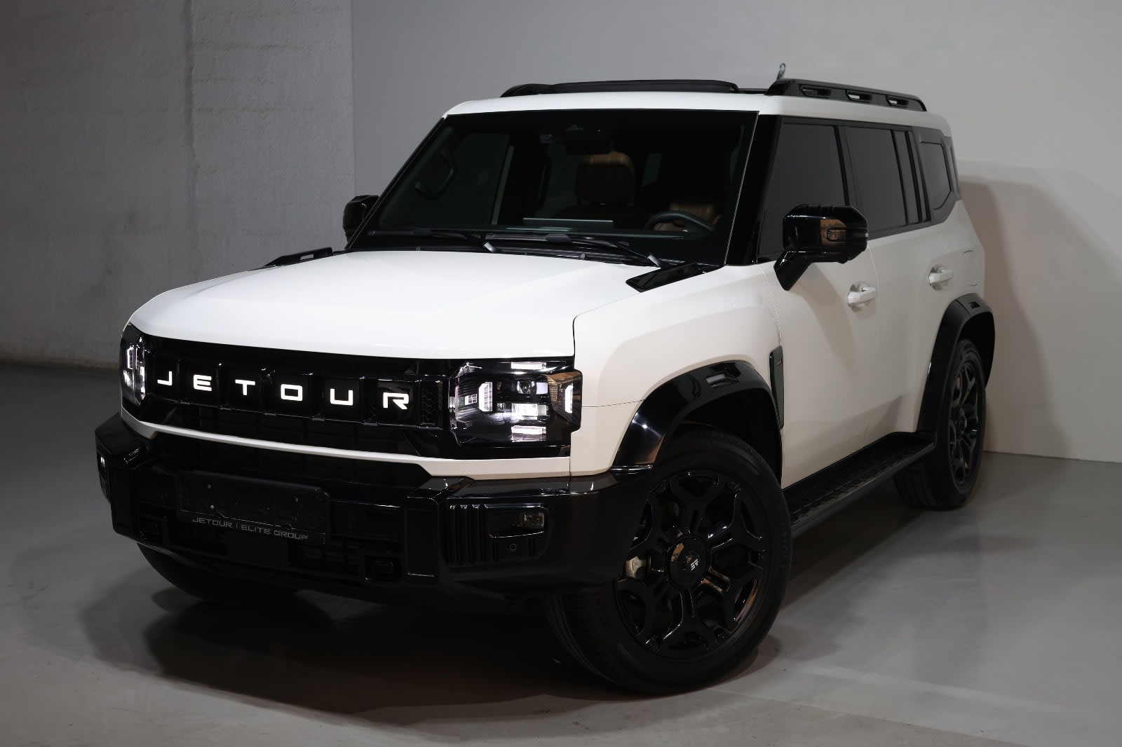 Jetour T2 Luxury Plus 2025 GCC Specs-19000km-Under warranty-Pristine condition - Thumbnail 2