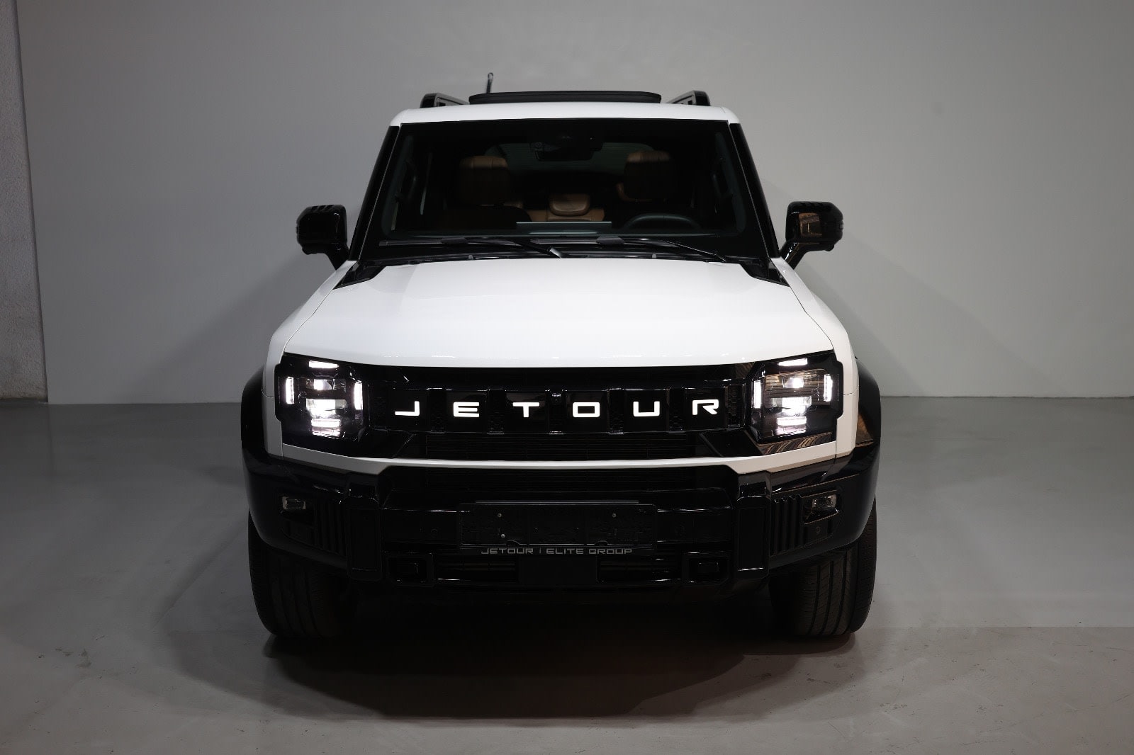 Jetour T2 Luxury Plus 2025 GCC Specs-19000km-Under warranty-Pristine condition - Thumbnail 5