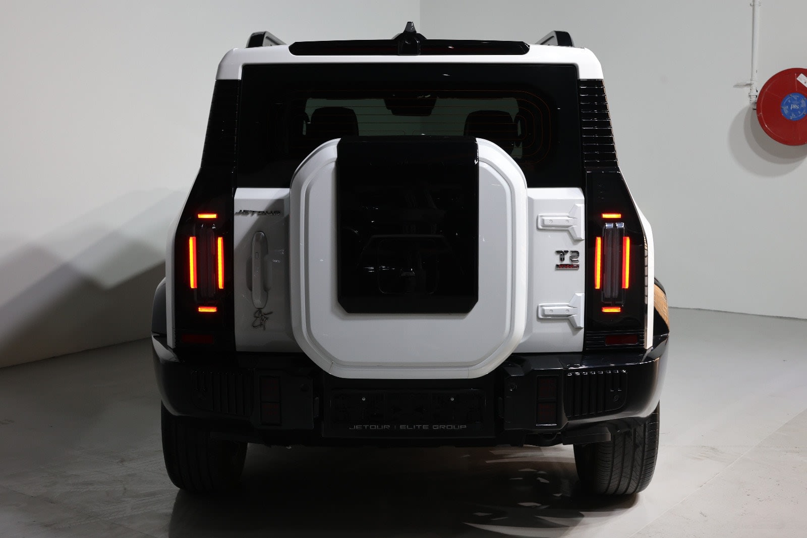 Jetour T2 Luxury Plus 2025 GCC Specs-19000km-Under warranty-Pristine condition - Thumbnail 6