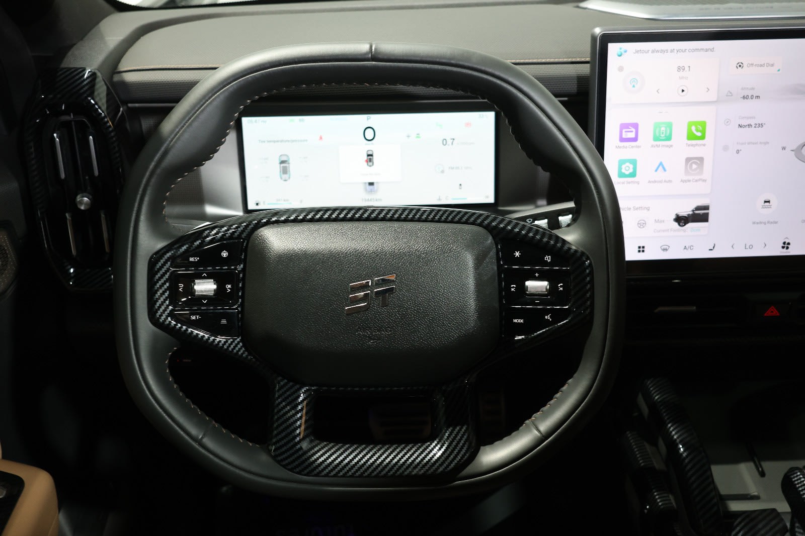Jetour T2 Luxury Plus 2025 GCC Specs-19000km-Under warranty-Pristine condition - Thumbnail 12