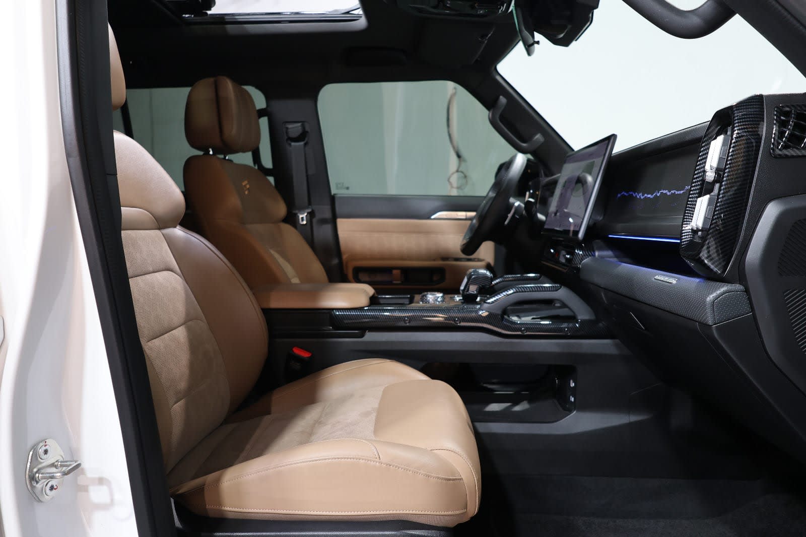 Jetour T2 Luxury Plus 2025 GCC Specs-19000km-Under warranty-Pristine condition - Thumbnail 17