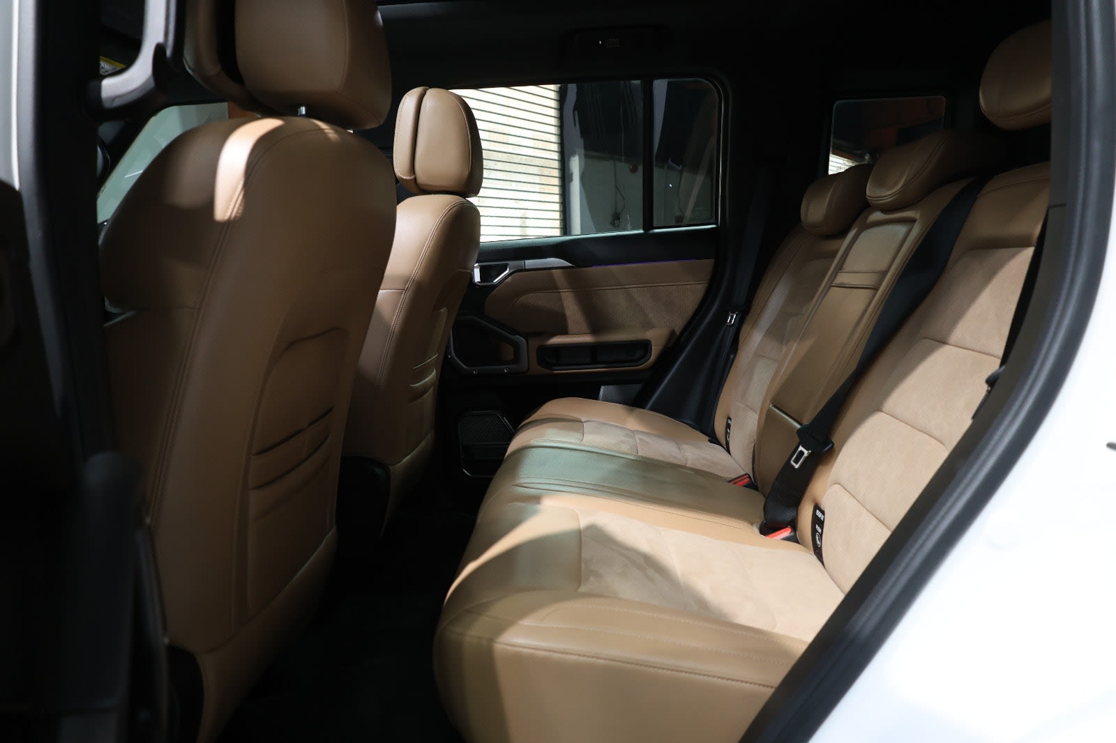 Jetour T2 Luxury Plus 2025 GCC Specs-19000km-Under warranty-Pristine condition - Thumbnail 19