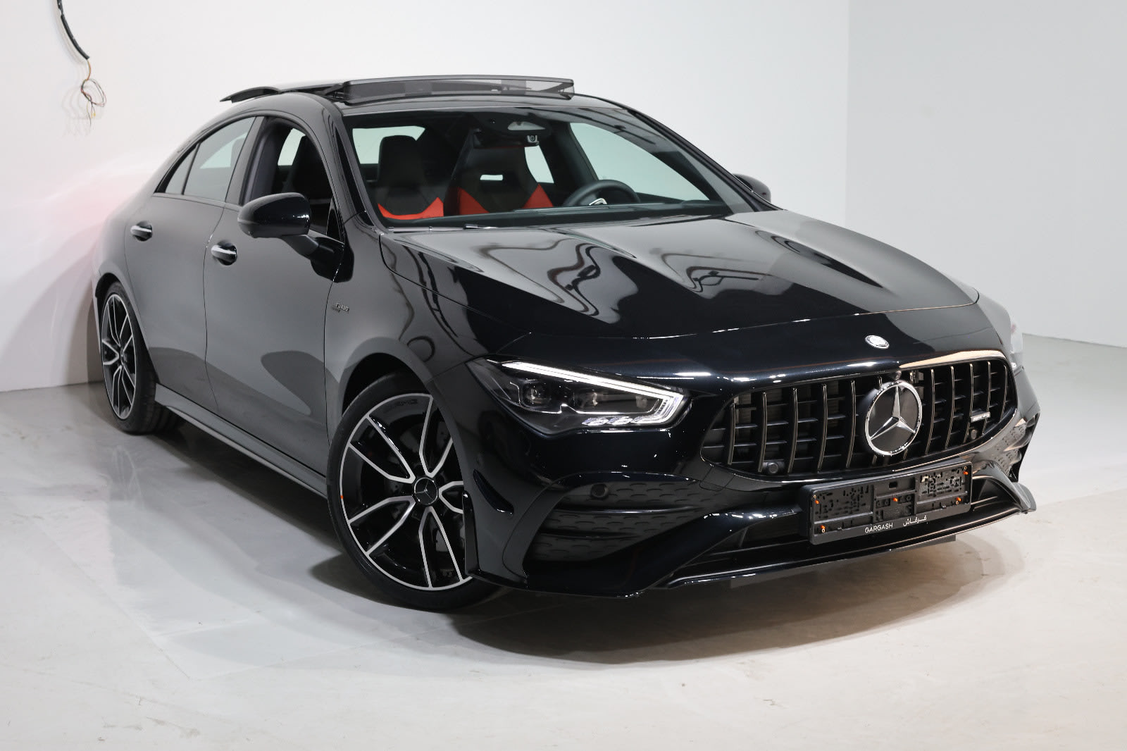 2025 Mercedes-Benz CLA 35 AMG-48km-GCC Specs - Thumbnail 2