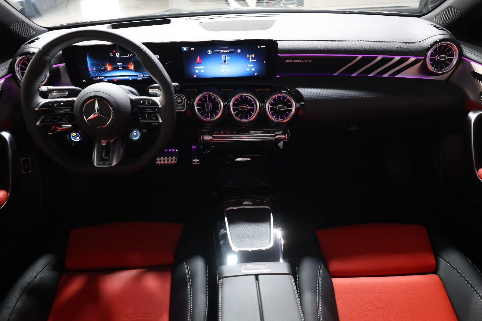 2025 Mercedes-Benz CLA 35 AMG-48km-GCC Specs - Thumbnail 12