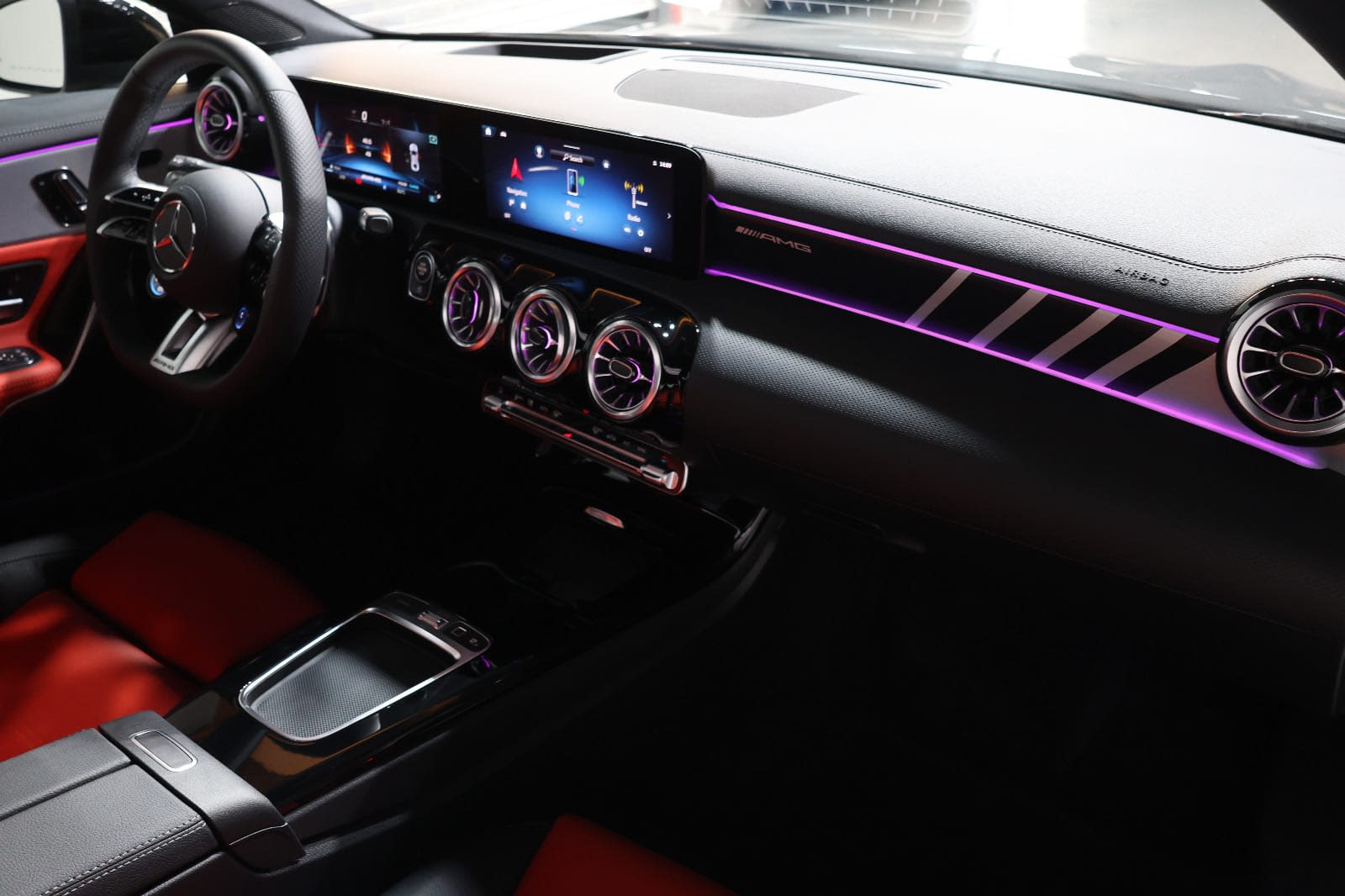 2025 Mercedes-Benz CLA 35 AMG-48km-GCC Specs - Thumbnail 14