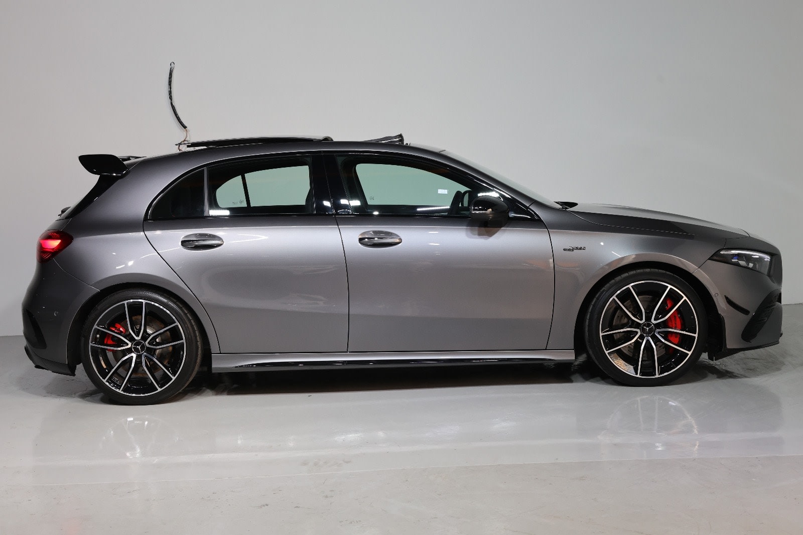 2025 Mercedes-Benz A-Class A 35 AMG -GCC-spec -350KM-under warranty &service - Thumbnail 8