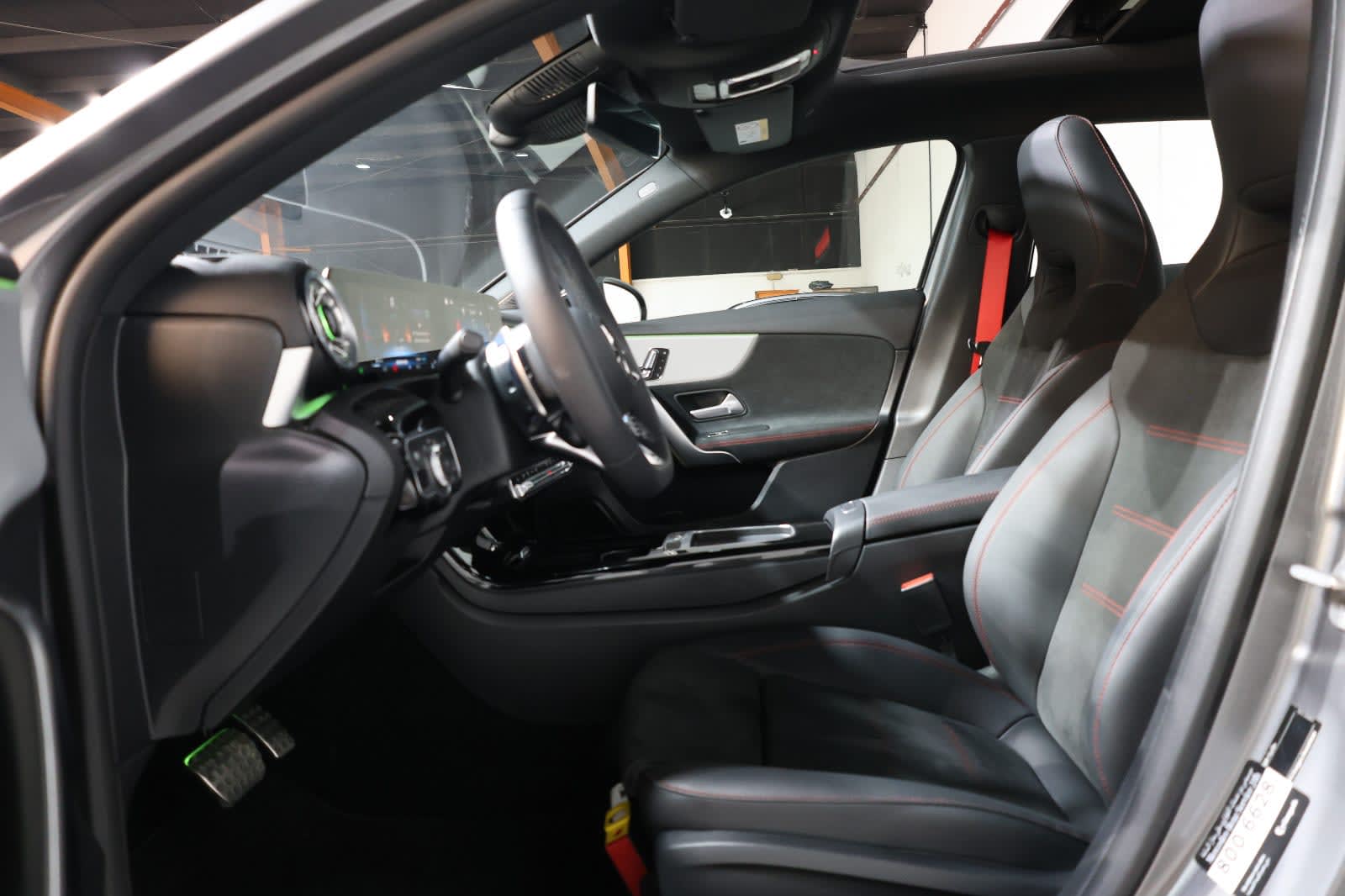2025 Mercedes-Benz A-Class A 35 AMG -GCC-spec -350KM-under warranty &service - Thumbnail 10