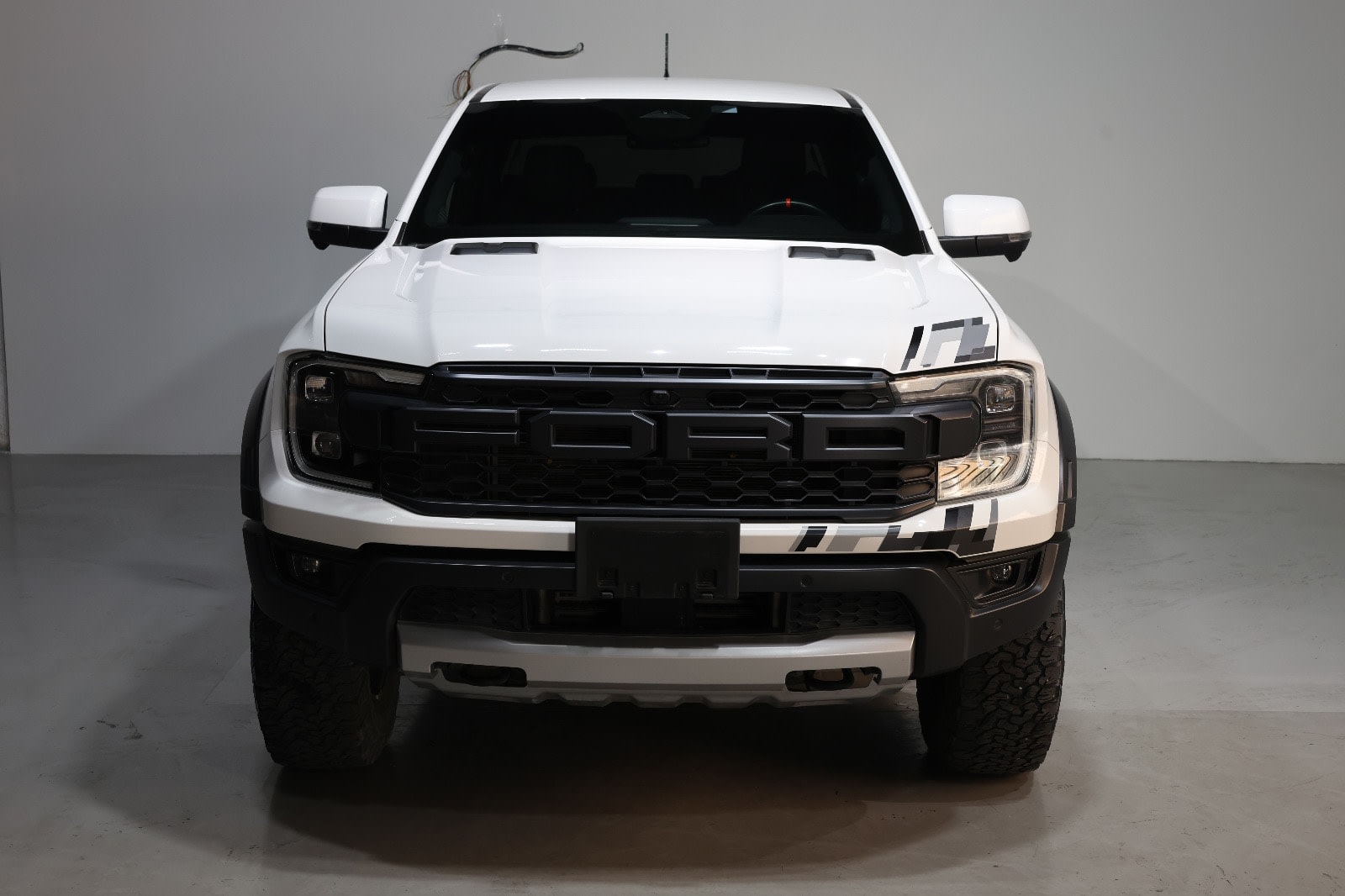 Ford Ranger Raptor 2023 GCC Specs-63000KM-EXCELLENT CONDITION - Thumbnail 3