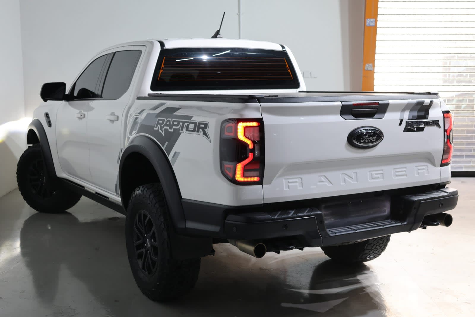 Ford Ranger Raptor 2023 GCC Specs-63000KM-EXCELLENT CONDITION - Thumbnail 4