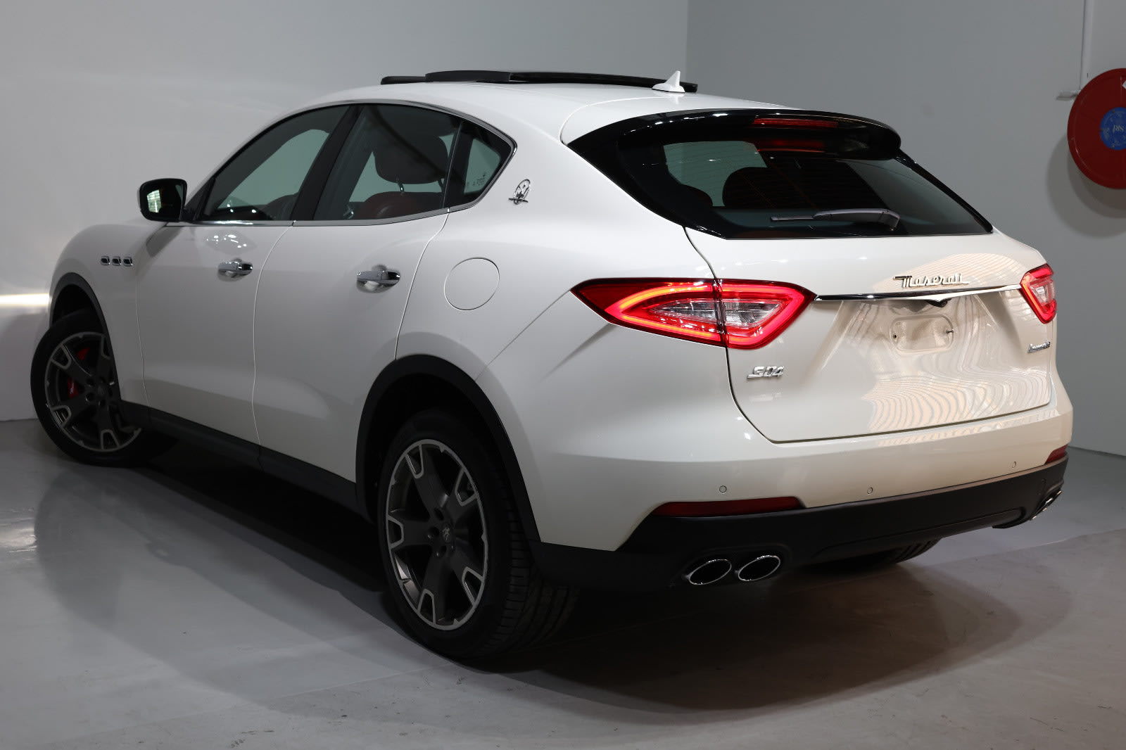 Maserati Levante SQ4 2019 | GCC Specs | 173000KM | Excellent Condition - Thumbnail 5