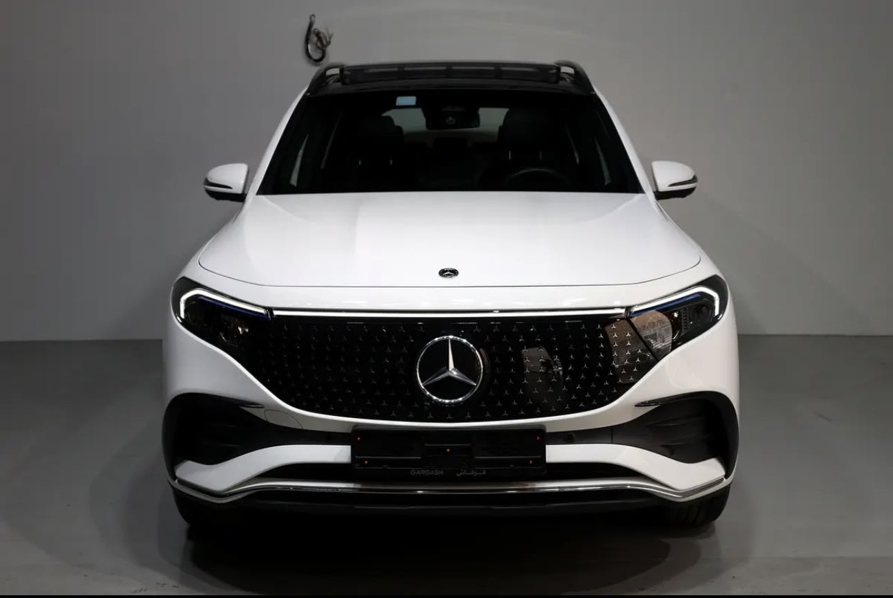 brand new 2025 Mercedes-Benz EQB 350 4MATIC. -electric SUV -14000km  -GCC-spec  - Thumbnail 6