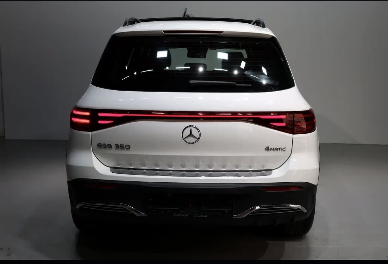 brand new 2025 Mercedes-Benz EQB 350 4MATIC. -electric SUV -14000km  -GCC-spec  - Thumbnail 7