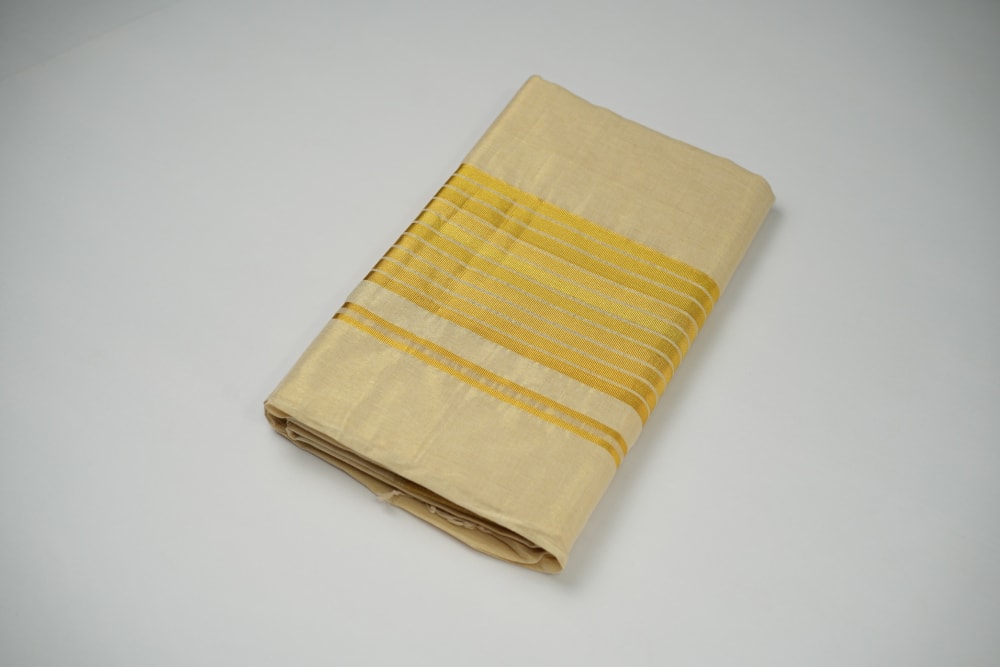 Handloom Tissue Saree - image 3