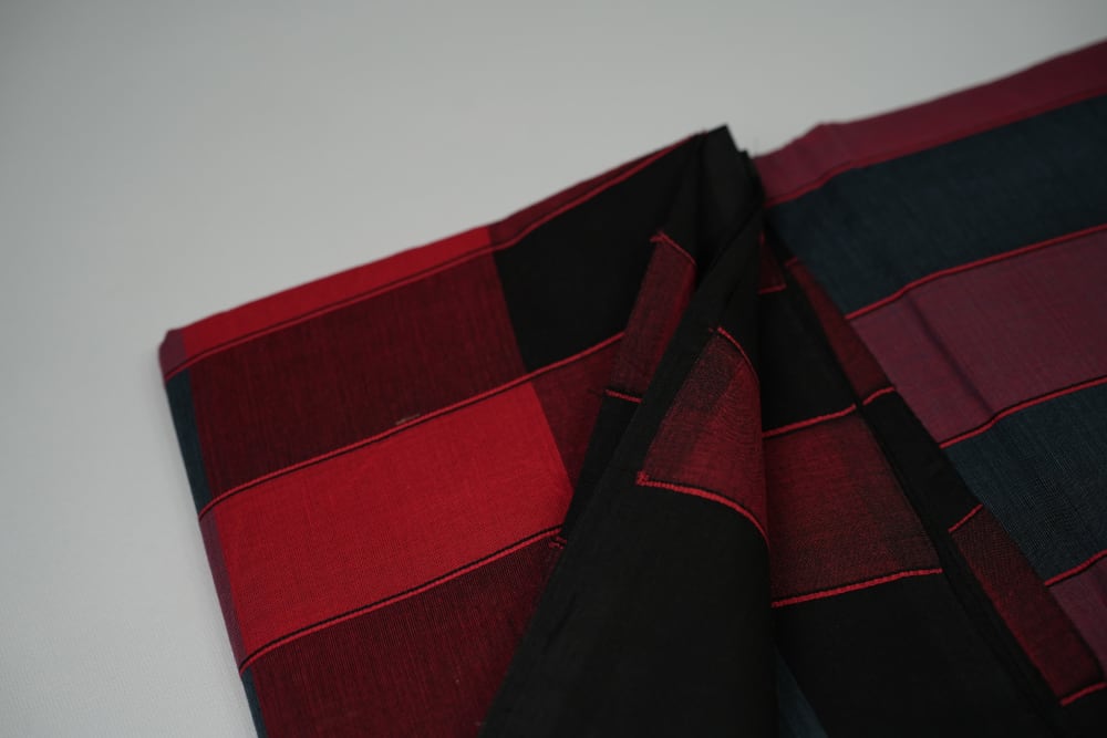 Red & Black Colour Saree - image 3