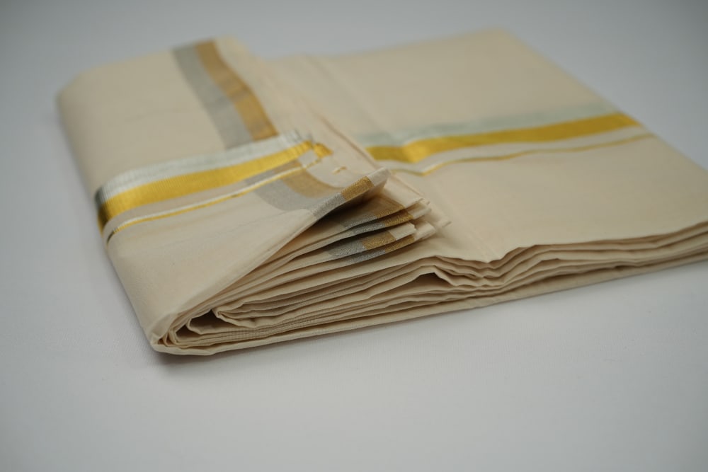 Silver & Gold Kasavu Mundu 