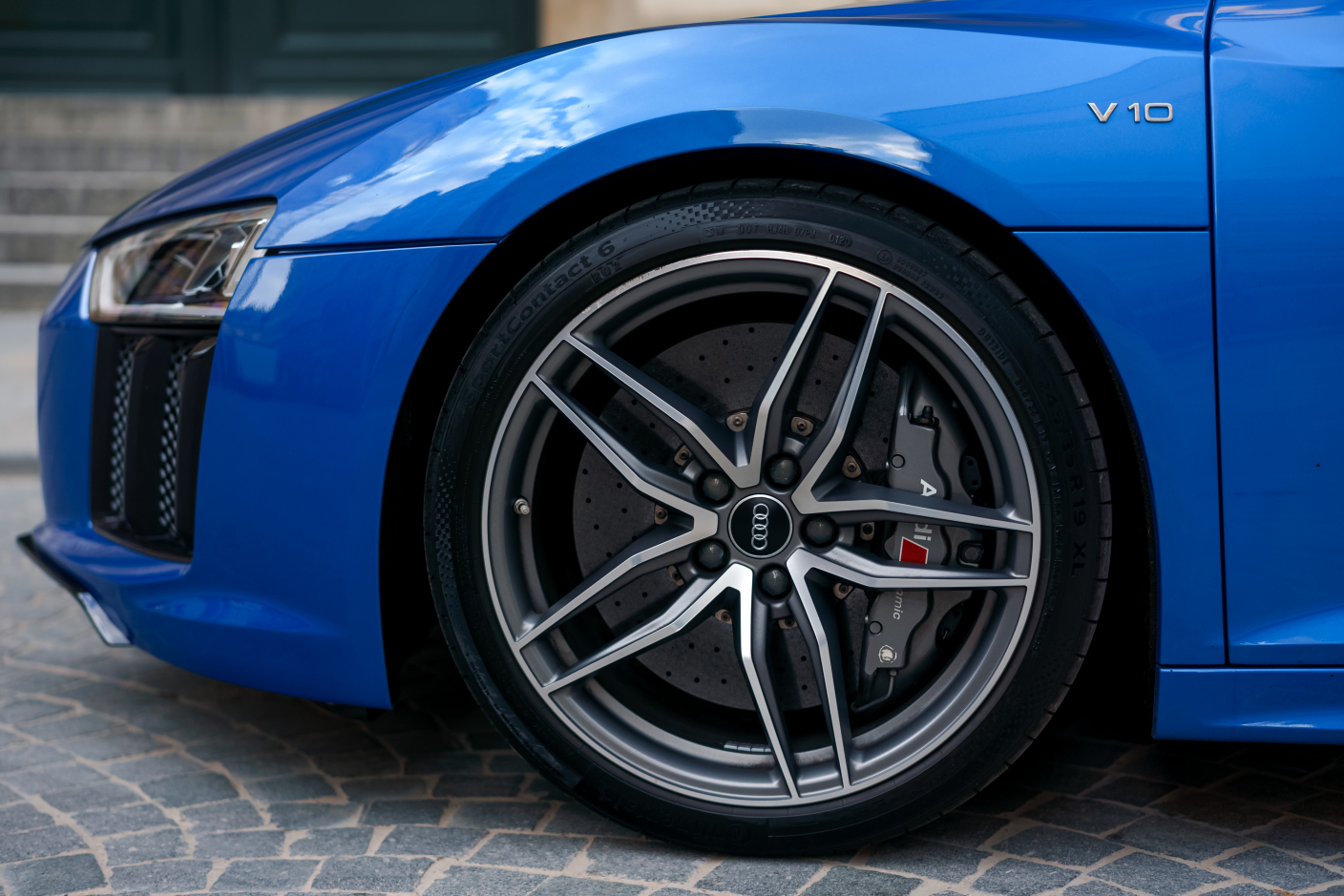 Une Roue Audi R8 Quelle Est La Couleur De La Roue De L’Audi R8 – IQPU