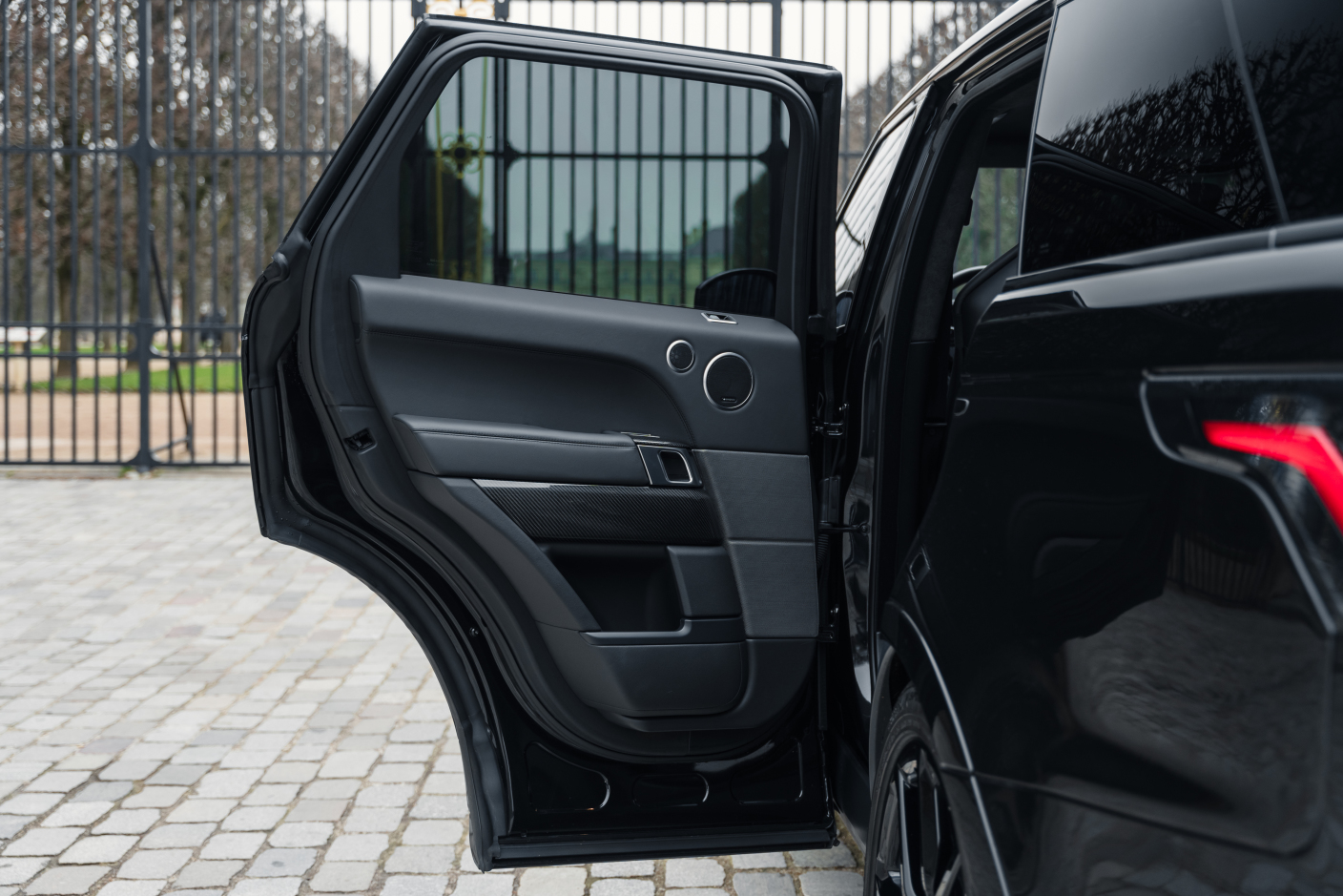 L'art de l'automobile | Land Rover Range Rover SVR *First hand*