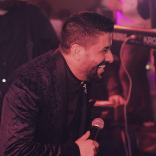 خلينا مع بعض