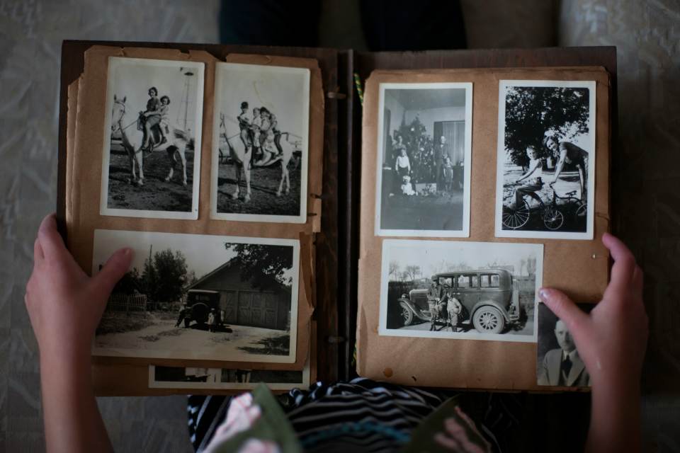 Personalized memory keepsake gifts for boyfriend preserving couple moments